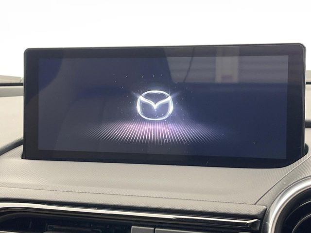 �y8.8�C���`�}�c�_�R�l�N�g�z�ԓ��̕��͋C�Ƀ}�b�`������^�̃f�B�X�v���C�B�X�}�z�ڑ��ł̃i�r�g�p��Bluetooth�Đ����A�l�X�ȋ@�\���y���߂܂��B�����I�ȃ_�C�������삪�\�ŁA�g��������ǍD�ł��B