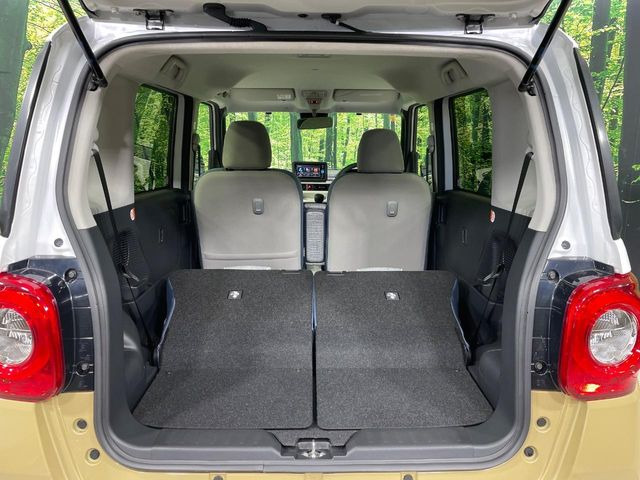 ���i�̂���������ʋ΁A���}���ɏ\���ȉ׎��X�y�[�X���m�ۂ��Ă���܂��B�Z�J���h�V�[�g��|���ƁA�傫�ȉו��̐ύڂ��\�ł���