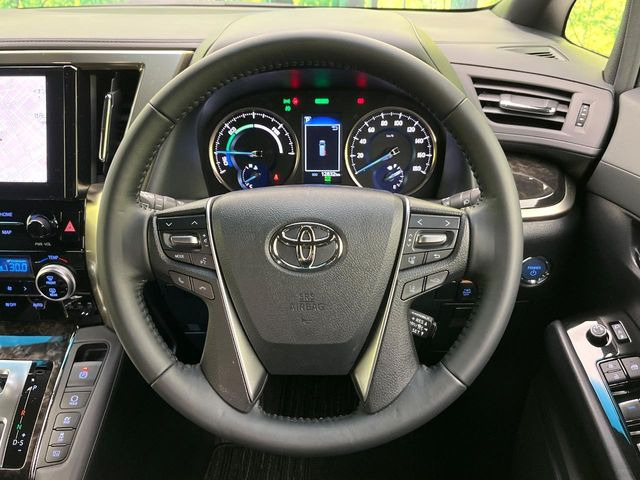 �y�����v�����X�e�A�����O�z�㎿�Ȋv���g�p���邱�ƂŁA��ɂ����������݂ƂĂ��^�]���₷���n���h���ł���