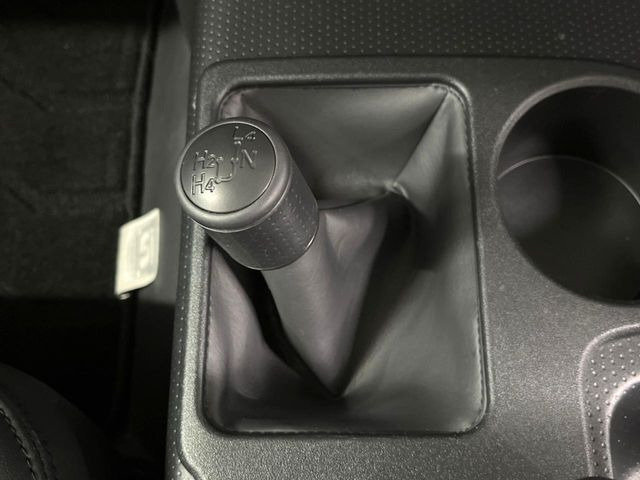 �y�A�N�e�B�u�g���N�V�����R���g���[���z�ᓹ�E�ʂ���݂ȂǂŃX���b�v���N�������ۂ̒E�o���T�|�[�g���Ă����S�����@�\�B�{�i�hSUV�Ȃ�ł͂̓����I�ȑ����ł�!