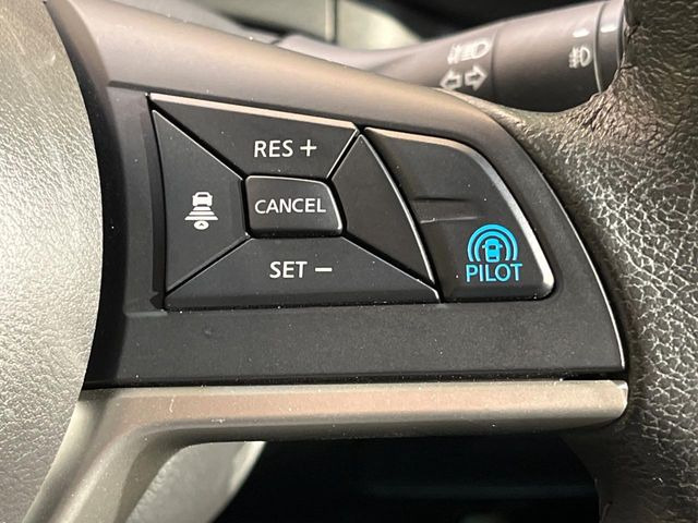 �y�v���p�C���b�g�z�������H�ł̒��������s���y��!!�a�؎��Ə��񑖍s�̃V�[���ŁA�A�N�Z���E�u���[�L�E�X�e�A�����O�������Ő��䂵�A�������^�]�̕��S���y�����Ă���܂���