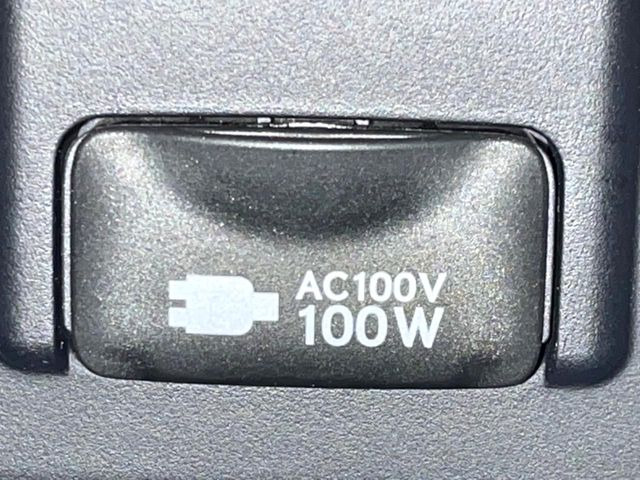 �y�A�N�Z�T���[�R���Z���g�z�L�����v��X�|�[�c�A�A�E�g�h�A�ł̃A�N�e�B�r�e�B�͂������A�ЊQ�E��d�̍ۂɏ����ɂ��Ȃ�AC100V�R���Z���g�𑕔���P�[�^�C��^�u���b�g�A�Q�[���@��̏[�d�ɂ���