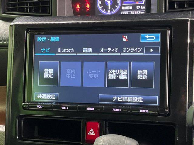 �y�����i�r�z�l�C�̏����i�r�𑕔����Ă���܂��B�i�r�̎g���₷���͂������A�I�[�f�B�I�@�\���[��!�L�����v�◷�s�͂������A�ʋ΂┃�����ȂǕ��i�̃h���C�u���y�����Ȃ�͂���