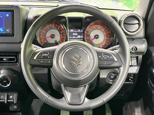 �y�����v�����X�e�A�����O�z�㎿�Ȋv���g�p���邱�ƂŁA��ɂ����������݂ƂĂ��^�]���₷���n���h���ł���