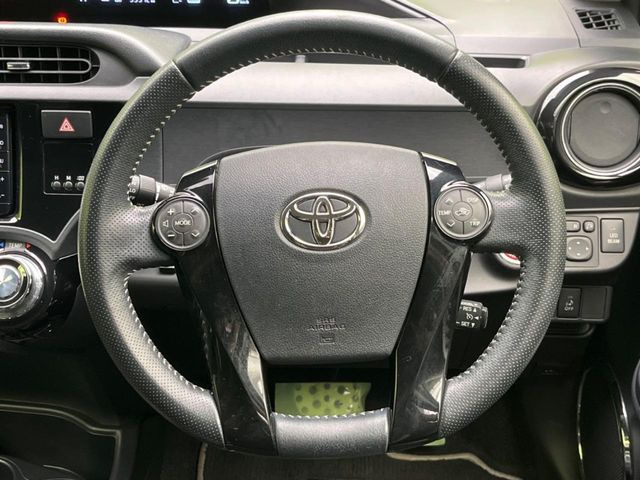 �y�X�e�A�����O�X�C�b�`�z�^�]���A�O������ڐ������炷���ƂȂ��A�I�[�f�B�I���̑��삪�\�ȕ֗��@�\!���S&���K�ȃh���C�u�����o���Ă���܂���