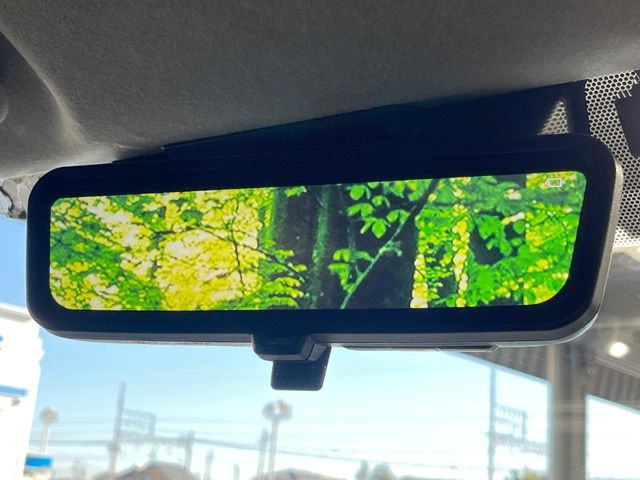 �y�f�W�^���C���i�[�~���[�z��Ȃ̑傫�ȉו��⓯��҂Ō�����m�F���Â炢���ł����S!�J�������B�e�����ԗ�����̉f�������[���~���[���ɕ\���B�N���A�Ȏ��E�ŏ󋵂̊m�F���\�ł�!