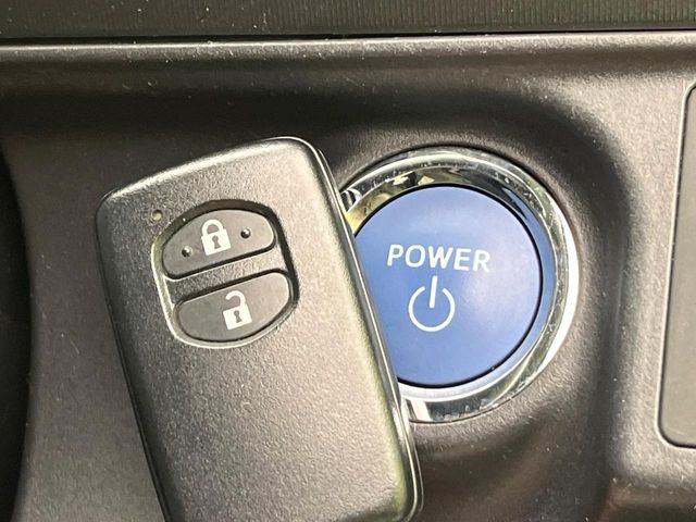 �y�X�}�[�g�L�[�z�J�o����|�P�b�g�ɓ��ꂽ�܂܂ł��h�A�̎{���E�������\�ȃX�}�[�g�L�[�𑕔��B�G���W���̃I���E�I�t�����J�M�����o���K�v����������Ƃ��Ă��֗��ł���