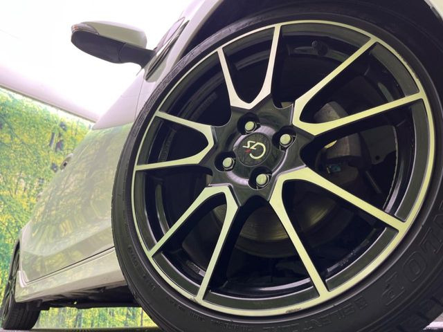 �y�O���[�h��p����17�C���`�A���~�z�C�[���z�f�U�C�����̍��������A���~�z�C�[���𑕒����Ă���܂��B�e��ЊO�A���~�z�C�[����A�X�^�b�h���X�^�C�����戵�����Ă���܂��B���񂲑��k����������