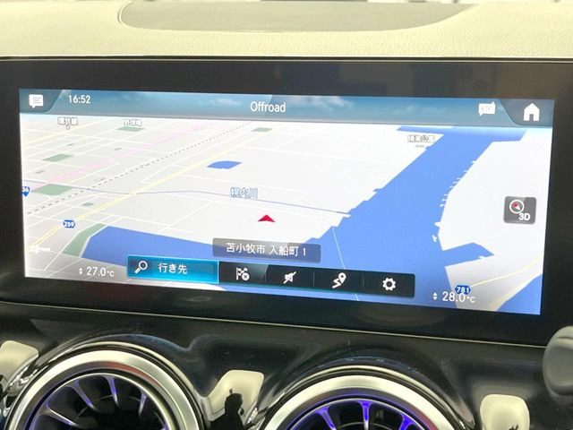 �������i�r:��̊��̂���i�r�́A����������ԓ������o���Ă���܂��B�I�[�f�B�I�@�\���[�����Ă���܂��̂ŁA�^�]�����y���߂܂���