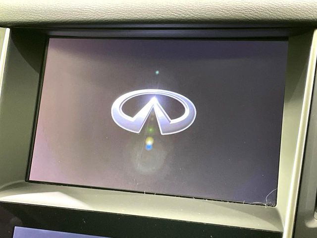 �y�����i�r�z�l�C�̏����i�r�𑕔����Ă���܂��B�i�r�̎g���₷���͂������A�I�[�f�B�I�@�\���[��!�L�����v�◷�s�͂������A�ʋ΂┃�����ȂǕ��i�̃h���C�u���y�����Ȃ�͂���