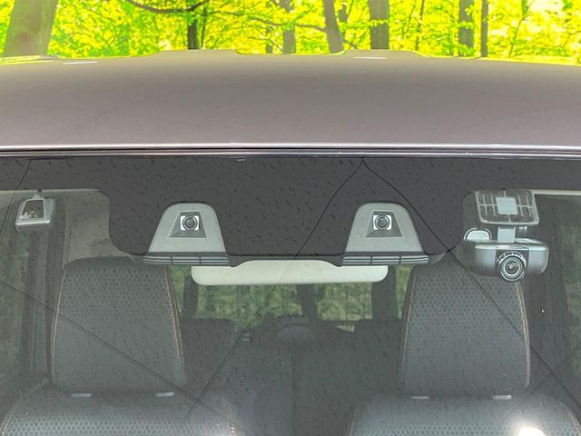 �y�X�Y�L �Z�[�t�e�B�T�|�[�g�z���s���ɑO���̎ԗ�����F�����A�Փ˂������Ȏ��͌x��ƃu���[�L�ŏՓˉ���Ɣ�Q�y�����A�V�X�g�B�����S�Ƀh���C�u�����y���݂��������܂��B