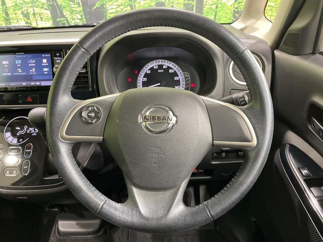 �y�����v�����X�e�A�����O�z�㎿�Ȋv���g�p���邱�ƂŁA��ɂ����������݂ƂĂ��^�]���₷���n���h���ł���