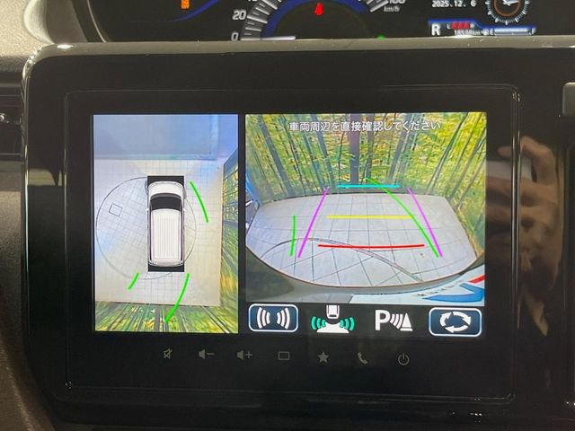 �y�S���ʃ��j�^�[�p�J�����z��p�̃J�����ɂ��A�ォ�猩���낵���悤�Ȏ��_��360�x�N���}�̎��͂��m�F���邱�Ƃ��ł��܂������p�������m�F���₷���A�����ꏊ�ł̐؂�Ԃ��⒓�Ԃ��X���[�Y�ɍs���܂��B