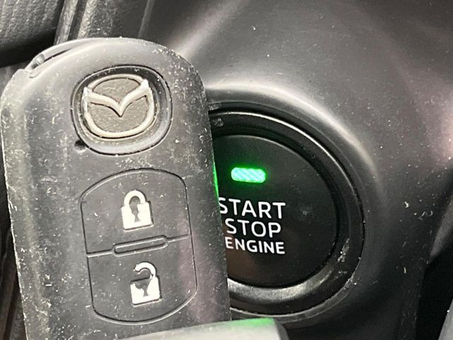 �y�A�h�o���X�g�L�[�z�J�o����|�P�b�g�ɓ��ꂽ�܂܂ł��h�A�̎{���E�������\�ȃX�}�[�g�L�[�𑕔��B�G���W���̃I���E�I�t�����J�M�����o���K�v����������Ƃ��Ă��֗��ł���