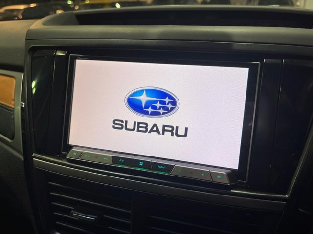 �y�����i�r�z�l�C�̏����i�r�𑕔����Ă���܂��B�i�r�̎g���₷���͂������A�I�[�f�B�I�@�\���[��!�L�����v�◷�s�͂������A�ʋ΂┃�����ȂǕ��i�̃h���C�u���y�����Ȃ�͂���