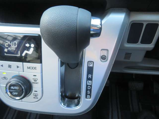 �����X�ł̓I�����C���ł̂����k�������Ă���܂��B���莝���̃p�\�R����X�}�[�g�t�H����育���p�����A�A�v����DL��A�J�E���g�o�^�͈�ؕs�v�ł��B���q�l�̊�͉f�����A�ԗ���Ԃ����C�u�f���ł��m�F�����܂���