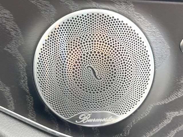 ��Burmester�T���E���h�V�X�e��:�n�C�G���h�I�[�f�B�I��僁�[�J�[����|����Ԑ�p�̃v���~�A���X�s�[�J�[�𑕔��B�����̃X�s�[�J�[����A���̗������܂ŕ����鍂�i���ȉ��y�����y���݂��������܂��B