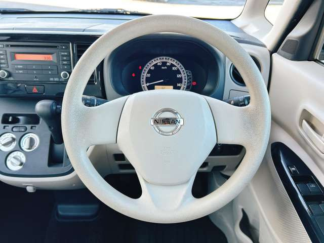 お客様のご予算帯に合わせたお車を常時100台以上取り揃えています!当社のスタッフがお客様のお車選びをしっかりサポートしご提案させていただきます!