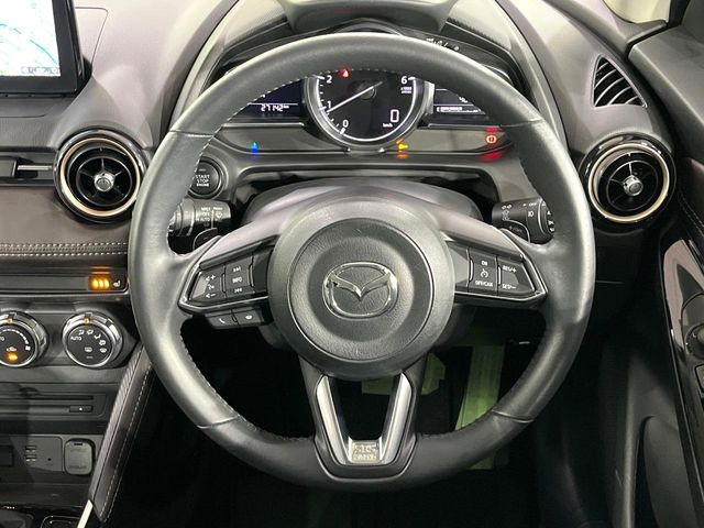 �y�N���[�Y�R���g���[���z�������H�����N���N���s�B�A�N�Z���𗣂��Ă���葬�x�ő��s���ł��A�������^�]���̕��S���y��!�����E�������ȒP�ȃX�C�b�`����Œ����ł��܂��B