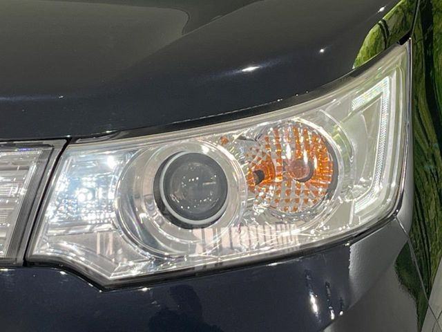 �yLED�w�b�h���C�g�z���V����ԑ��s�����ǍD�Ȏ��E���m�ۂ����S���ĉ^�]�ł��鍂�P�xLED�w�b�h���C�g�𑕔�!�_�����x�������A����d�͂��}�����Ă��܂��B