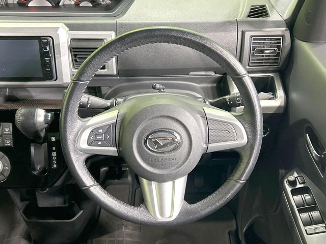 �y�����v�����X�e�A�����O�z�㎿�Ȋv���g�p���邱�ƂŁA��ɂ����������݂ƂĂ��^�]���₷���n���h���ł���