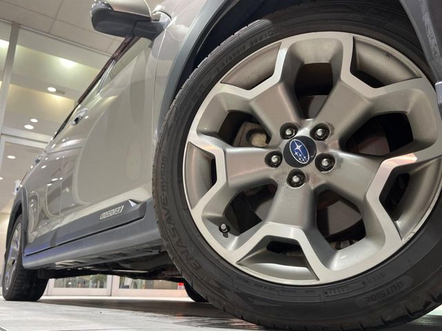 �y����17�C���`�A���~�z�C�[���z�O�ςɃ}�b�`���������A���~�z�C�[���𑕒����Ă���܂��B�e��ЊO�A���~�z�C�[����A�X�^�b�h���X�^�C�����戵�����Ă���܂��B���񂲑��k����������