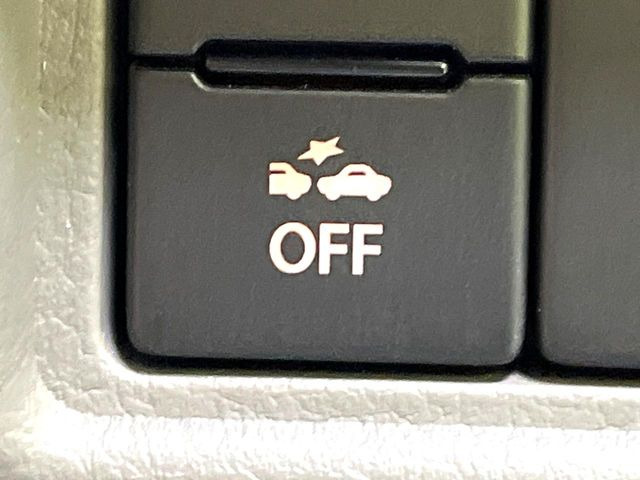 �y�G�}�[�W�F���V�[�u���[�L�z���s���ɑO���̎ԗ�����F�����A�Փ˂������Ȏ��͌x��ƃu���[�L�ŏՓˉ���Ɣ�Q�y�����A�V�X�g�B�����S�Ƀh���C�u�����y���݂��������܂��B