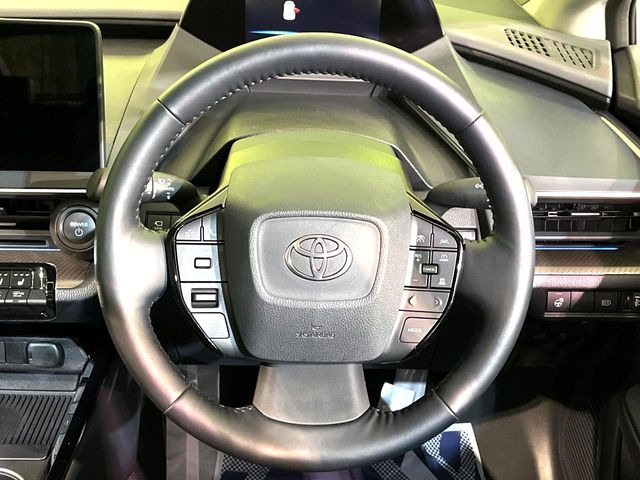 �y�����v�����X�e�A�����O�z�㎿�Ȋv���g�p���邱�ƂŁA��ɂ����������݂ƂĂ��^�]���₷���n���h���ł���