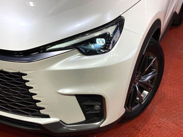 �yLED�w�b�h���C�g�z���V����ԑ��s�����ǍD�Ȏ��E���m�ۂ����S���ĉ^�]�ł��鍂�P�xLED�w�b�h���C�g�𑕔�!�_�����x�������A����d�͂��}�����Ă��܂��B