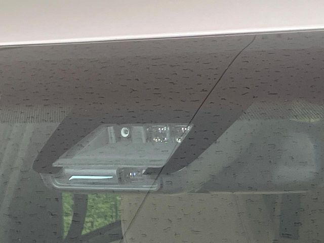 �y�g���^�Z�[�t�e�B�Z���X�z���s���ɑO���̎ԗ�����F�����A�Փ˂������Ȏ��͌x��ƃu���[�L�ŏՓˉ���Ɣ�Q�y�����A�V�X�g�B�����S�Ƀh���C�u�����y���݂��������܂��B