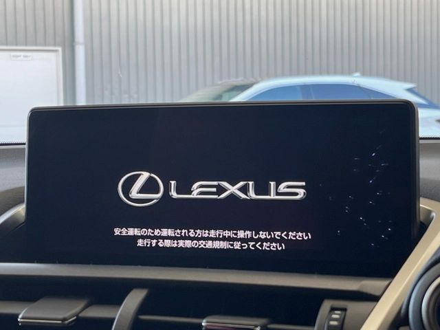 �y10.3�C���`���C�h�i�r�z�������ƃC���p�N�g�̂����^���C�h�i�r�𑕔��B�e��I�[�f�B�I����͂������A�������C�h��ʂł̃}�b�v2�����\���ȂǁA���֐��������i�r�ł���