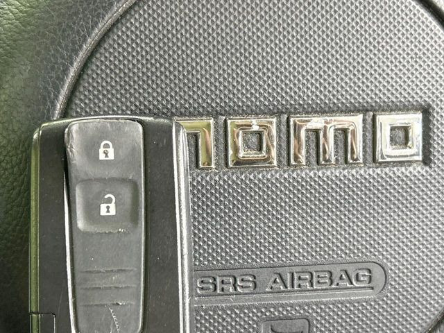 �y�L�[�t���[�V�X�e���z�J�o����|�P�b�g�ɓ��ꂽ�܂܂ł��h�A�̎{���E�������\�ȃX�}�[�g�L�[�𑕔��B�G���W���̃I���E�I�t�����J�M�����o���K�v����������Ƃ��Ă��֗��ł���