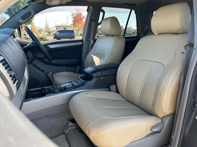 ���X�ł͂��_�񒸂��܂������q�l�Ƀh���C�u���R�[�_�[��K���X�R�[�e�B���O�{�H�ȂǁA���l�i��}���Ă��񋟂����Ē����Ă���܂��B�ڍׂ̓X�^�b�t�܂ł��C�y�ɂ��₢���킹���������܂��B