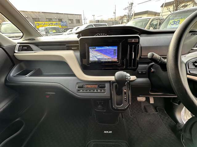 �i�r�������A�[���������y�E�f���������y���݂��������B