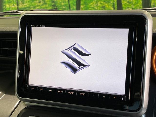 �y8�C���` �����i�r�z�l�C�̏����i�r�𑕔����Ă���܂��B�i�r�̎g���₷���͂������A�I�[�f�B�I�@�\���[��!�L�����v�◷�s�͂������A�ʋ΂┃�����ȂǕ��i�̃h���C�u���y�����Ȃ�͂���