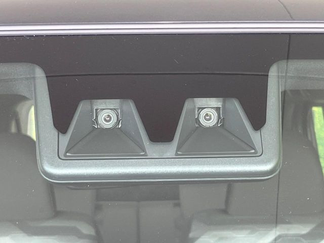 �y�X�}�[�g�A�V�X�g�z���s���ɑO���̎ԗ�����F�����A�Փ˂������Ȏ��͌x��ƃu���[�L�ŏՓˉ���Ɣ�Q�y�����A�V�X�g�B�����S�Ƀh���C�u�����y���݂��������܂��B