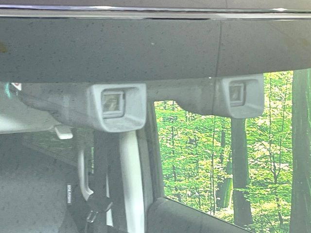 �y�X�Y�L �f���A���J�����u���[�L�T�|�[�g�z���s���ɑO���̎ԗ�����F�����A�Փ˂������Ȏ��͌x��ƃu���[�L�ŏՓˉ���Ɣ�Q�y�����A�V�X�g�B�����S�Ƀh���C�u�����y���݂��������܂��B