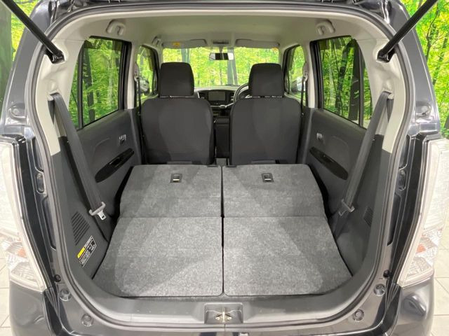 ���i�̂���������ʋ΁A���}���ɏ\���ȉ׎��X�y�[�X���m�ۂ��Ă���܂��B�Z�J���h�V�[�g��|���ƁA�傫�ȉו��̐ύڂ��\�ł���