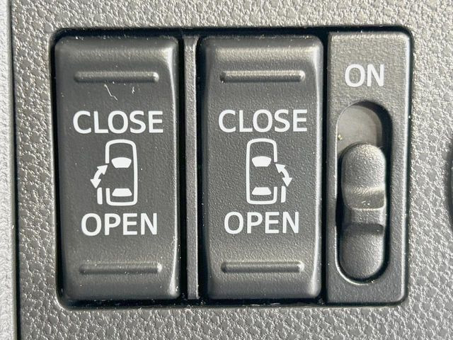 �y�����p���[�X���C�h�h�A�z�X�}�[�g�L�[��^�]�Ȃ̃X�C�b�`�Ō�ȗ����X���C�h�h�A�̊J���\���d��������͂����ăh�A���J����K�v�������A�����Ȃ��q�l�ł��ȒP�ɊJ���߂ł����K�ł���