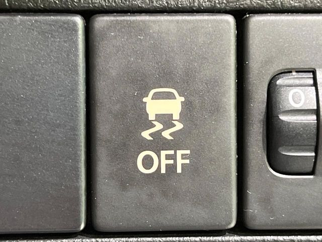 �y������h�~���u�z�ԗ��̉���������m����ƁA�����I�Ɏԗ��̐i�s������ۂ悤�Ɏԗ��𐧌䂵�܂��B�J�̓��ȂǊ���₷���H�ʏ󋵂ł����S�ȉ^�]���\�ł��B