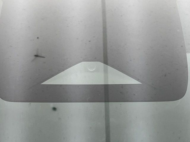 �y�C���e���W�F���g�G�}�[�W�F���V�[�u���[�L�z�t�����g�J�����őO���̎ԗ�����s�҂����m�B�Փ˂������Ȏ��͏Փ˔�Q�y���u���[�L���쓮�A�Փˉ�����T�|�[�g�B�����S�Ƀh���C�u�����y���݂��������܂��B