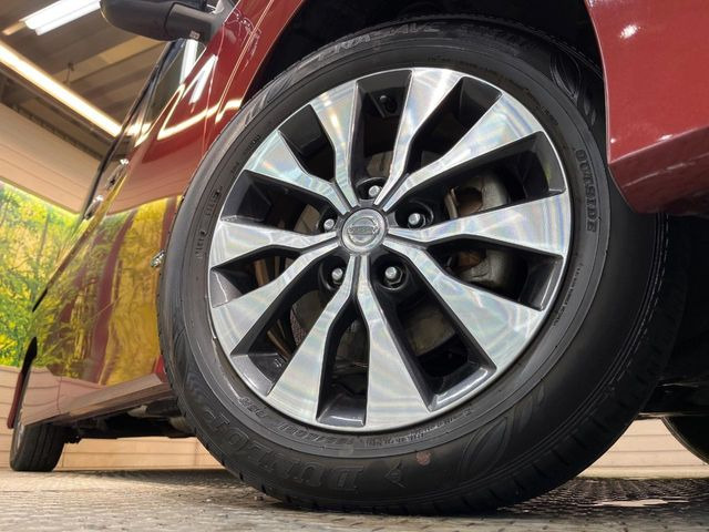 �y����16�C���`�A���~�z�C�[���z�O�ςɃ}�b�`���������A���~�z�C�[���𑕒����Ă���܂��B�e��ЊO�A���~�z�C�[����A�X�^�b�h���X�^�C�����戵�����Ă���܂��B���񂲑��k����������