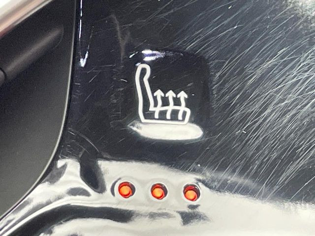 ���t�����g�V�[�g�q�[�e�B���O:�^�]�ȁE����ȋ��ɎO�i�K�Œ��߂��\�ȃV�[�g�q�[�^�[�𑕔����Ă���܂��B�G�߂��킸���K�ɂ��g�p���������܂��B