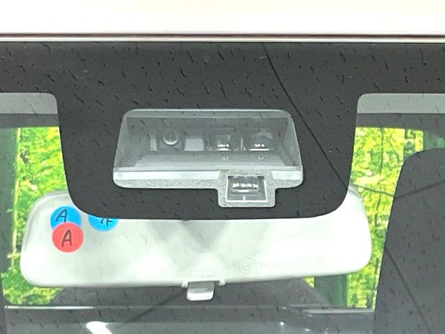 �y�X�Y�L �Z�[�t�e�B�T�|�[�g�z���s���ɑO���̎ԗ�����F�����A�Փ˂������Ȏ��͌x��ƃu���[�L�ŏՓˉ���Ɣ�Q�y�����A�V�X�g�B�����S�Ƀh���C�u�����y���݂��������܂��B