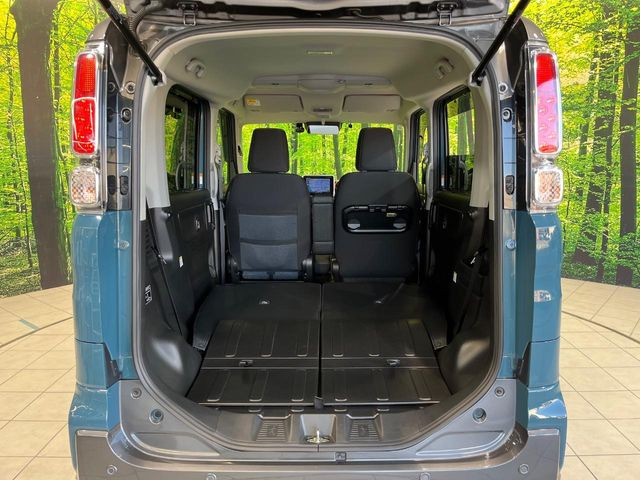 ���i�̂���������ʋ΁A���}���ɏ\���ȉ׎��X�y�[�X���m�ۂ��Ă���܂��B�Z�J���h�V�[�g��|���ƁA�傫�ȉו��̐ύڂ��\�ł���