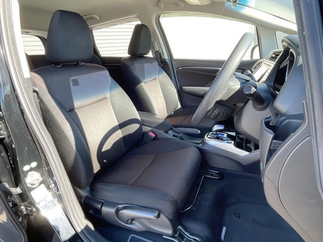 �^�]�Ȃ܂��ɂ͏\���ȃX�y�[�X������A�啿�ȕ��ł��������^�]���Ă�����������ł��B