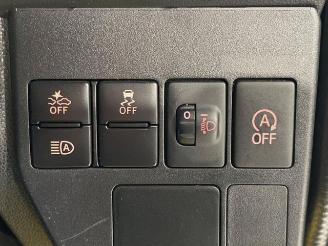 �y�X�}�[�g�A�V�X�g�z���s���ɑO���̎ԗ�����F�����A�Փ˂������Ȏ��͌x��ƃu���[�L�ŏՓˉ���Ɣ�Q�y�����A�V�X�g�B�����S�Ƀh���C�u�����y���݂��������܂��B