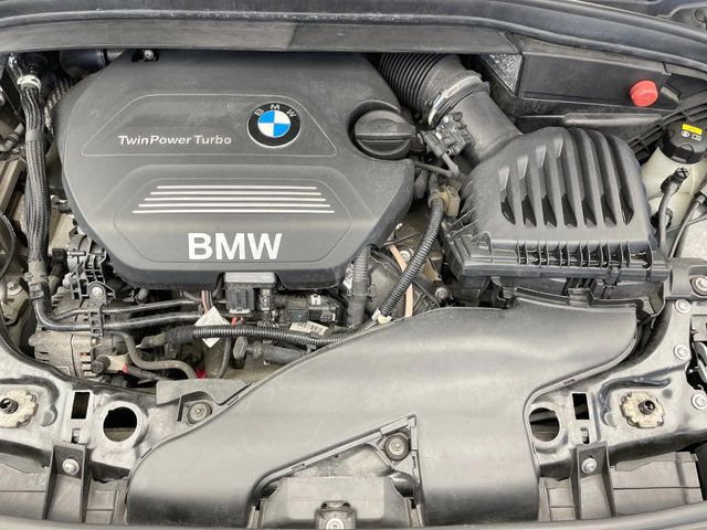 �����X�ł́A�e���[�J�[�̐�p�f�f�e�X�^�[�𓱓��B���Ǝ��i�����e�N�j�J���X�^�b�t���풓���Ă���܂��̂ŁA������̍ۂɂ����S���Ă����p���������܂��B