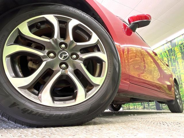 �y����16�C���`�A���~�z�C�[���z�O�ςɃ}�b�`���������A���~�z�C�[���𑕒����Ă���܂��B�e��ЊO�A���~�z�C�[����A�X�^�b�h���X�^�C�����戵�����Ă���܂��B���񂲑��k����������