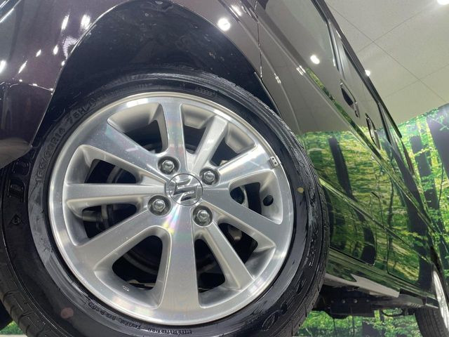 �y����14�C���`�A���~�z�C�[���z�O�ςɃ}�b�`���������A���~�z�C�[���𑕒����Ă���܂��B�e��ЊO�A���~�z�C�[����A�X�^�b�h���X�^�C�����戵�����Ă���܂��B���񂲑��k����������